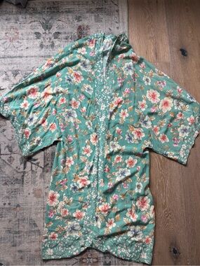Magnolia Boutique Floral Green Open Lightweight Kimono